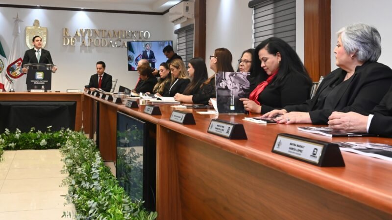Invierte Apodaca 2 mil millones de pesos en obra pública y vialidades : César Garza Arredondo
