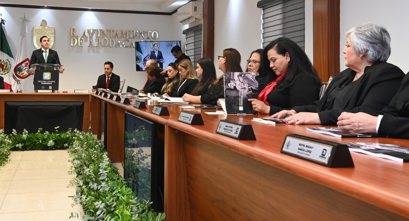 Invierte Apodaca 2 mil millones de pesos en obra pública y vialidades : César Garza Arredondo
