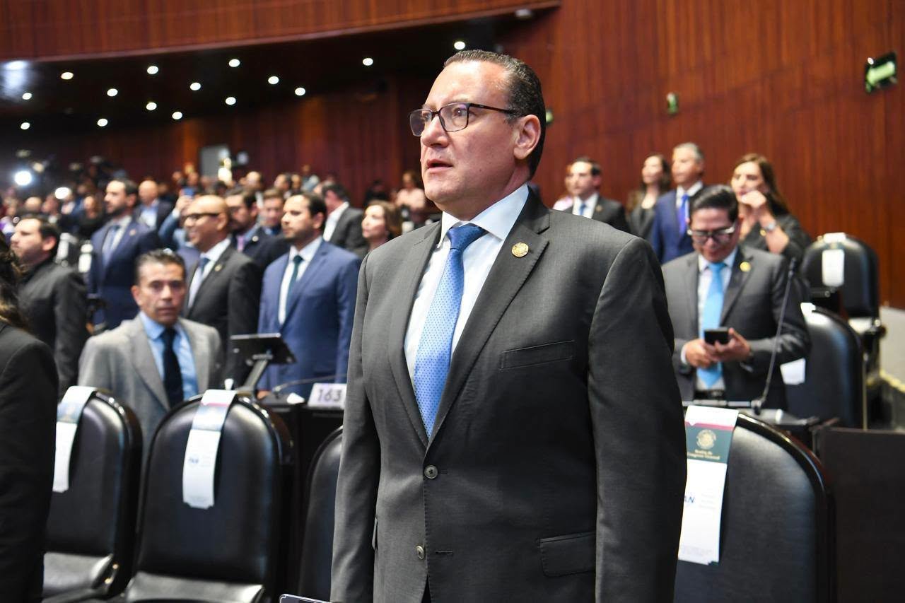 Proponen reformas para dotar de seguro a repartidores motociclistas