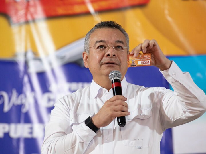 Reparte premios Sección 21 de maestros entre sus jubilados y pensionados