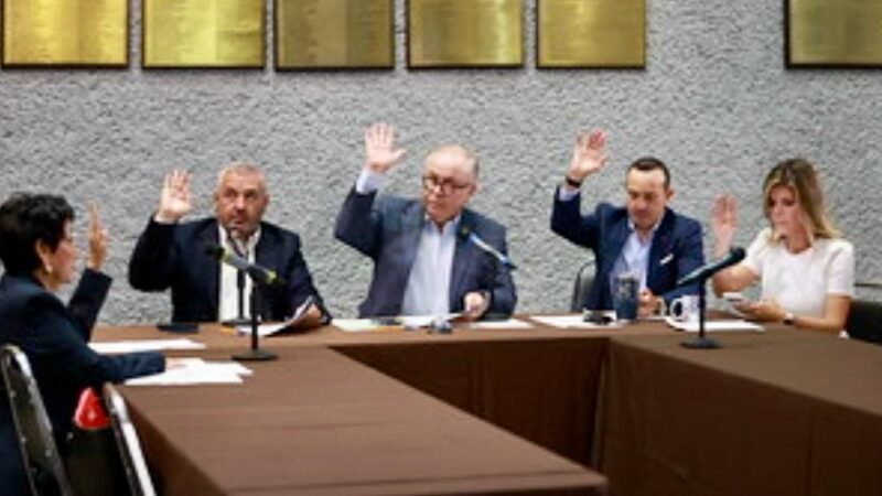 Acuerdan diseñar Programa de Educación Dual a propuesta de la Diputada Lupita