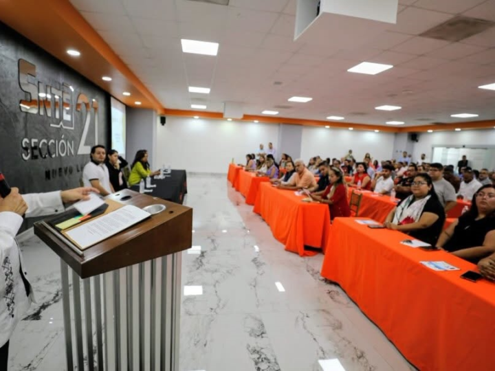 El IEEPCNL y Sección 21 del SNTE dan capacitación político-electoral a maestros