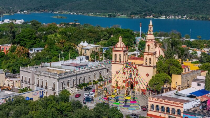 Participa Santiago en mesa de trabajo del Congreso para atender apagones