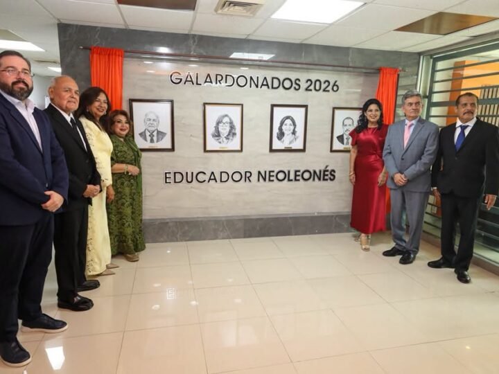 Agregan a Galería del Educador Neolonés a cuatro distinguidos maestros