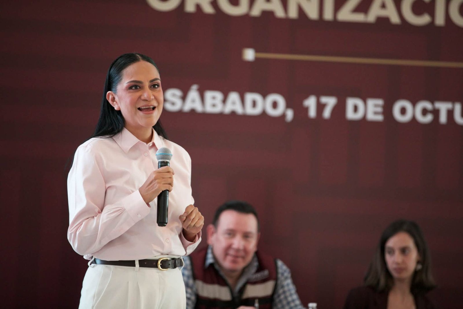 Viene Ariadna Montiel a reunirse con «corcholatas» perdedoras en NL