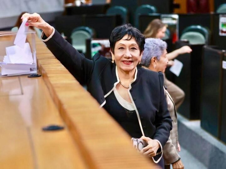 Vota Diputada Lupita por erradicar la brecha salarial de género