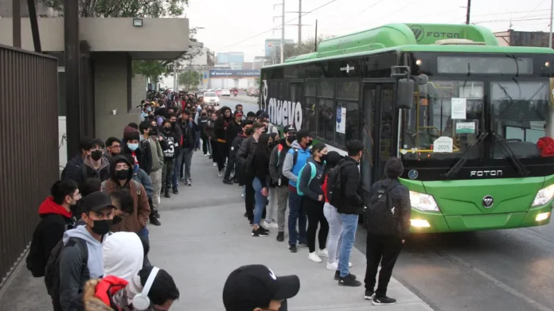 Nuevo León necesita 3 mil 289 camiones adicionales para mejorar el transporte público